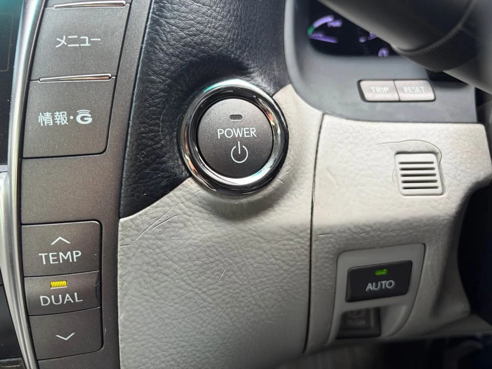 2008 Lexus LS 4th Gen - Image 11 of 19