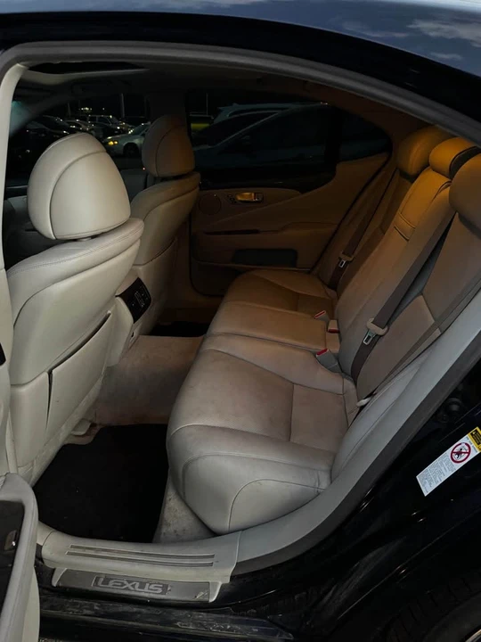 2008 Lexus LS 4th Gen - Image 16 of 20