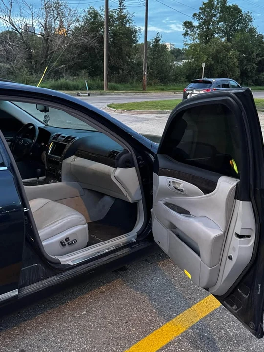 2008 Lexus LS 4th Gen - Image 10 of 20