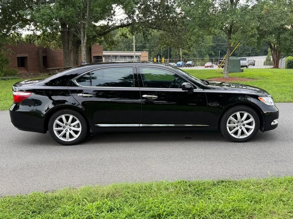 2008 Lexus LS 4th Gen - Image 7 of 18