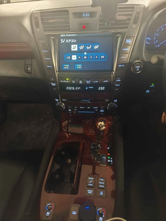2008 Lexus LS 4th Gen - Image 12 of 14