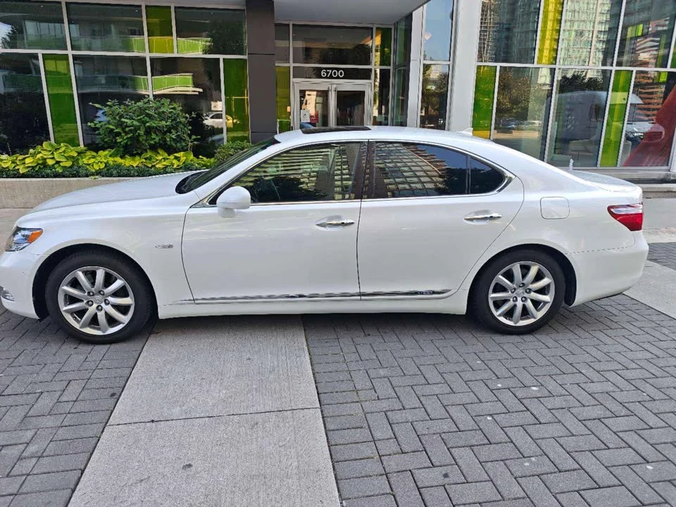 2008 Lexus LS 4th Gen - Image 5 of 14