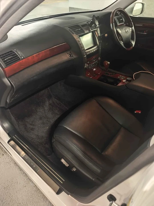 2008 Lexus LS 4th Gen - Image 8 of 14