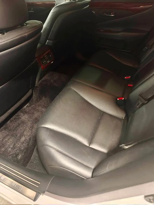 2008 Lexus LS 4th Gen - Image 6 of 9