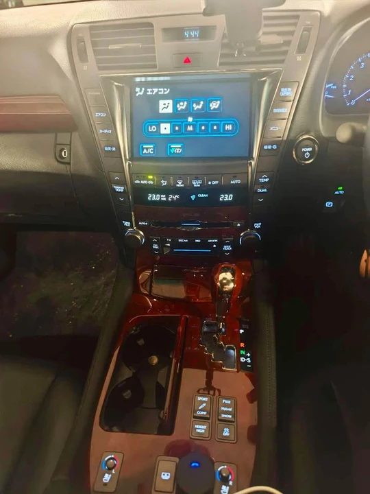 2008 Lexus LS 4th Gen - Image 8 of 9