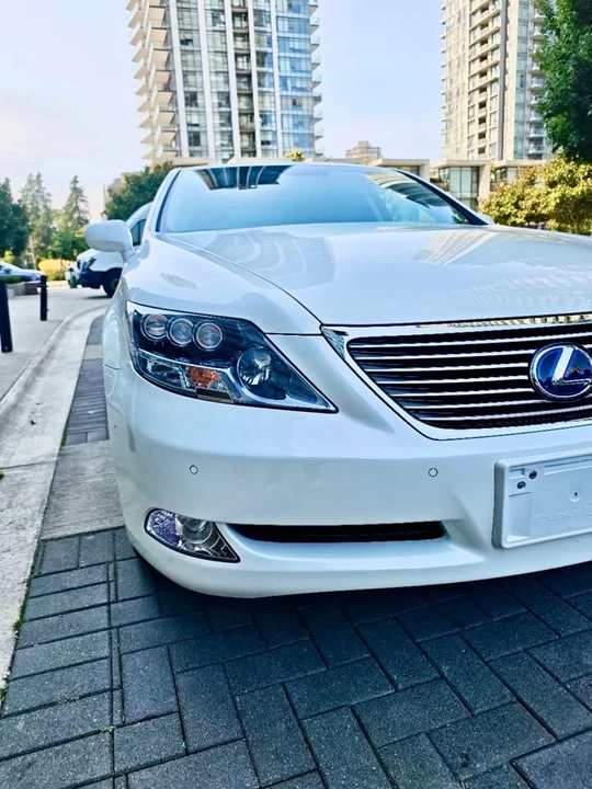 2008 Lexus LS 4th Gen - Image 4 of 9