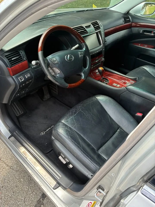 2008 Lexus LS 4th Gen - Image 7 of 15