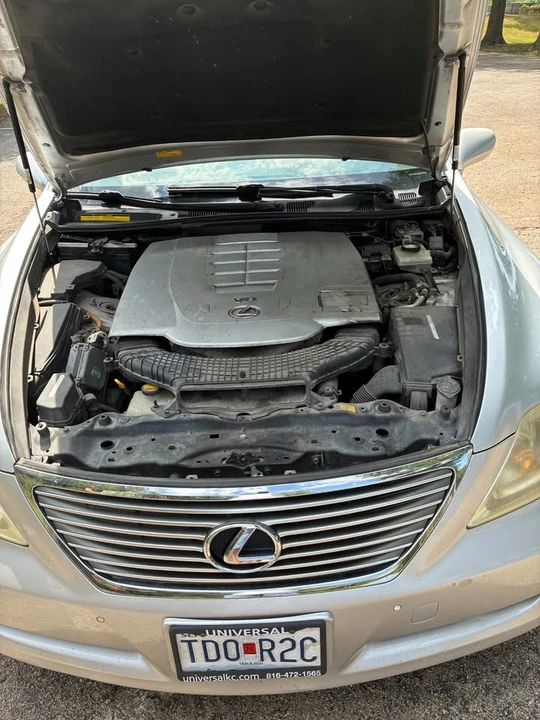 2008 Lexus LS 4th Gen - Image 6 of 15