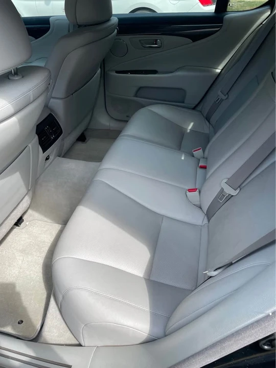 2008 Lexus LS 4th Gen - Image 4 of 5