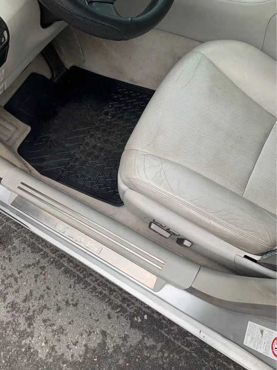 2008 Lexus LS 4th Gen - Image 5 of 10