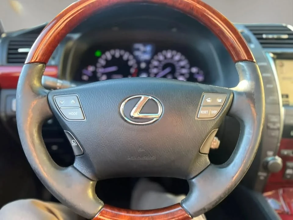 2008 Lexus LS 4th Gen - Image 13 of 20