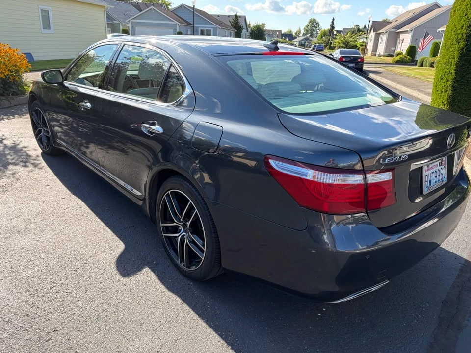 2008 Lexus LS 4th Gen - Image 15 of 18