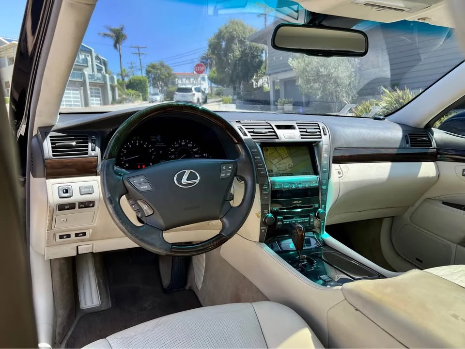 2008 Lexus LS 4th Gen - Image 9 of 12
