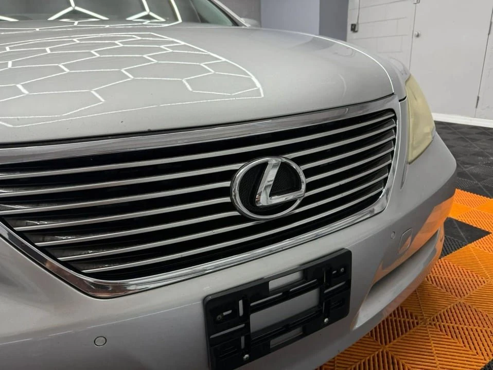 2008 Lexus LS 4th Gen - Image 11 of 20