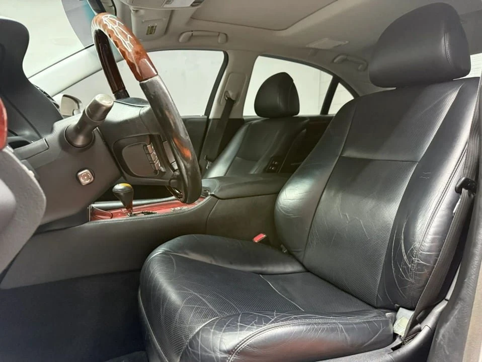 2008 Lexus LS 4th Gen - Image 17 of 20