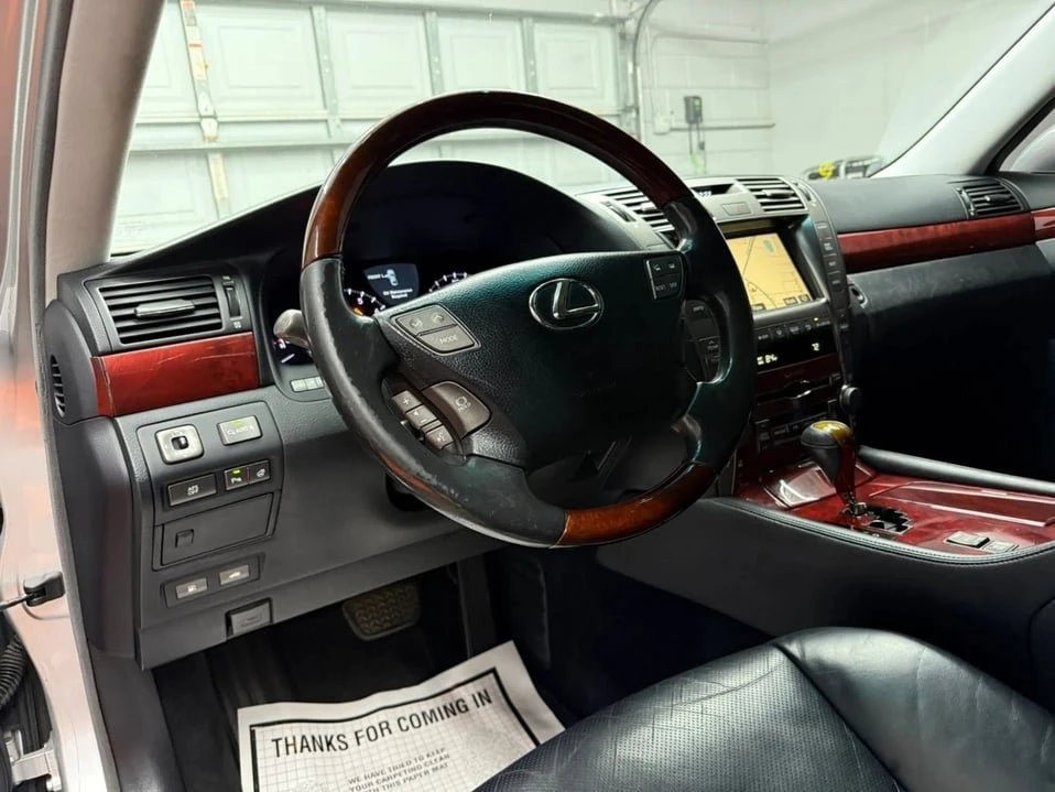 2008 Lexus LS 4th Gen - Image 18 of 20