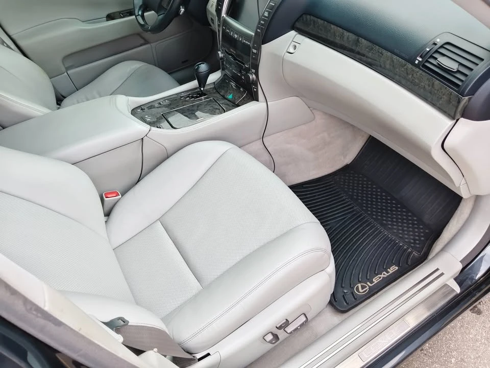 2008 Lexus LS 4th Gen - Image 10 of 19