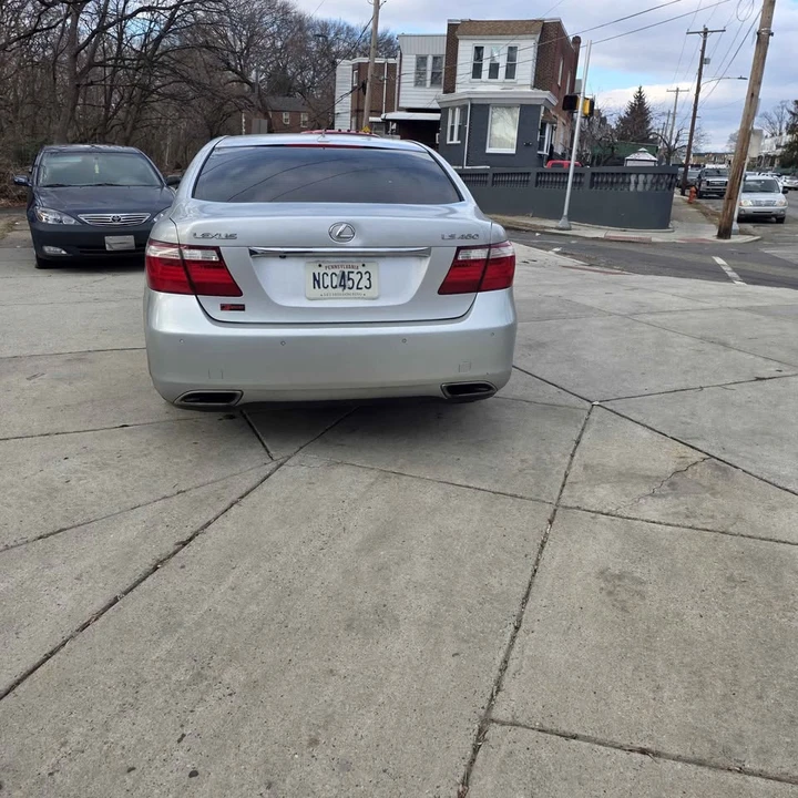 2008 Lexus LS 4th Gen - Image 4 of 4