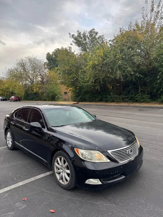 2008 Lexus LS 4th Gen - Image 3 of 8