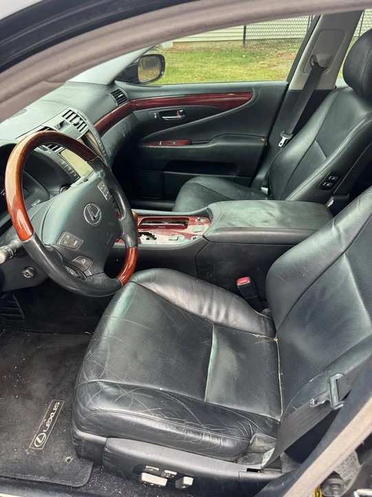 2008 Lexus LS 4th Gen - Image 6 of 8