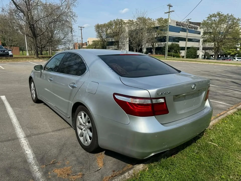 2008 Lexus LS 4th Gen - Image 5 of 13
