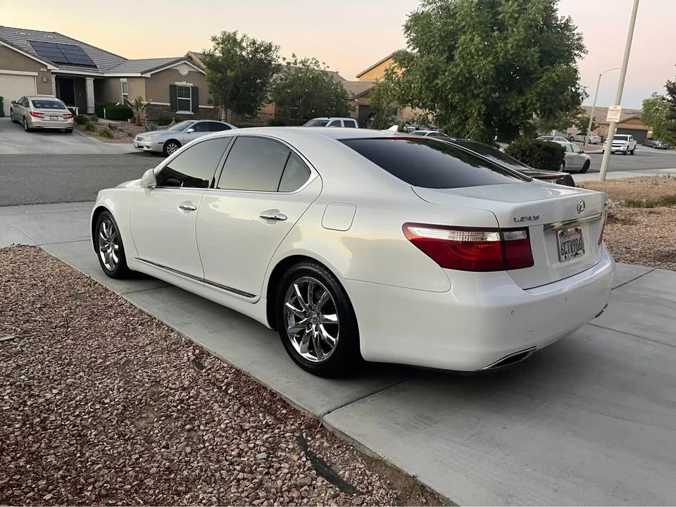 2008 Lexus LC - Image 2 of 8