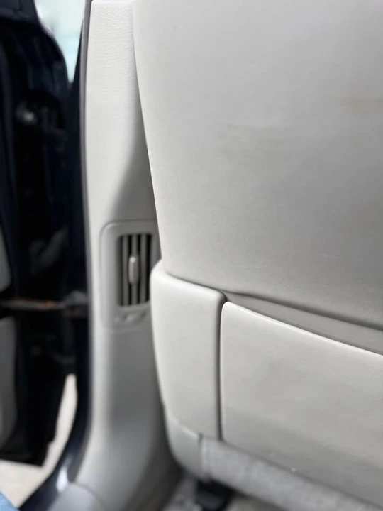 2008 Lexus LS 4th Gen - Image 16 of 19