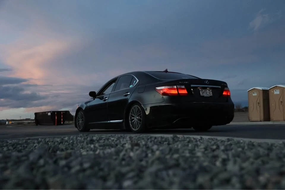 2008 Lexus LS 4th Gen - Image 3 of 8