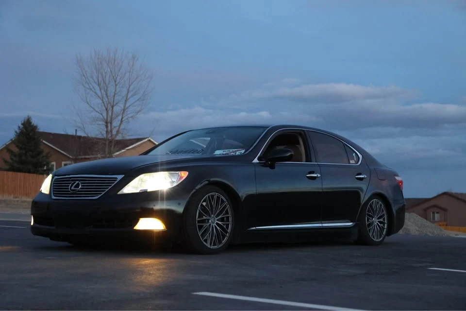 2008 Lexus LS 4th Gen - Image 5 of 8