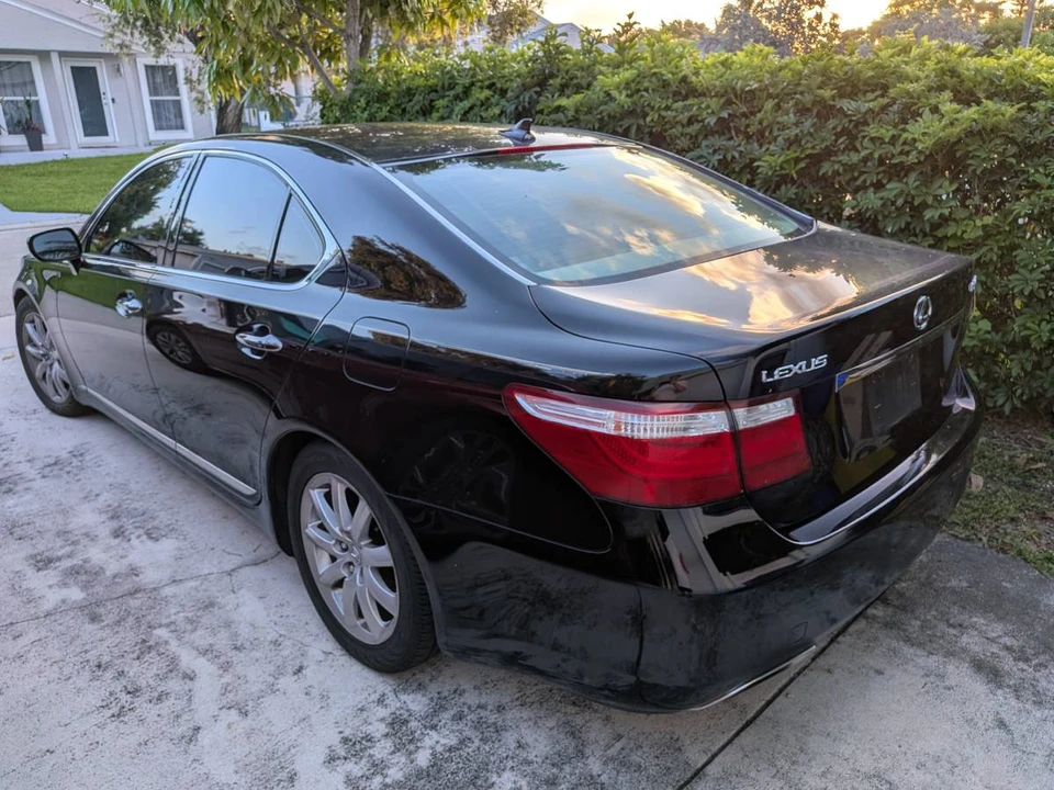 2008 Lexus LS 4th Gen - Image 2 of 9