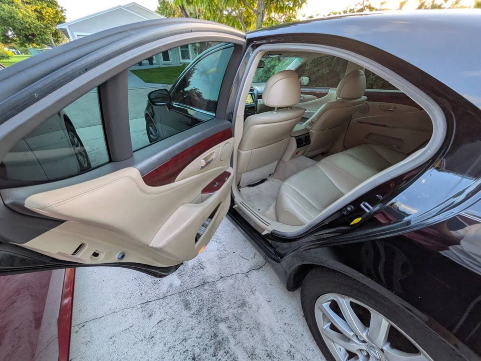 2008 Lexus LS 4th Gen - Image 7 of 9