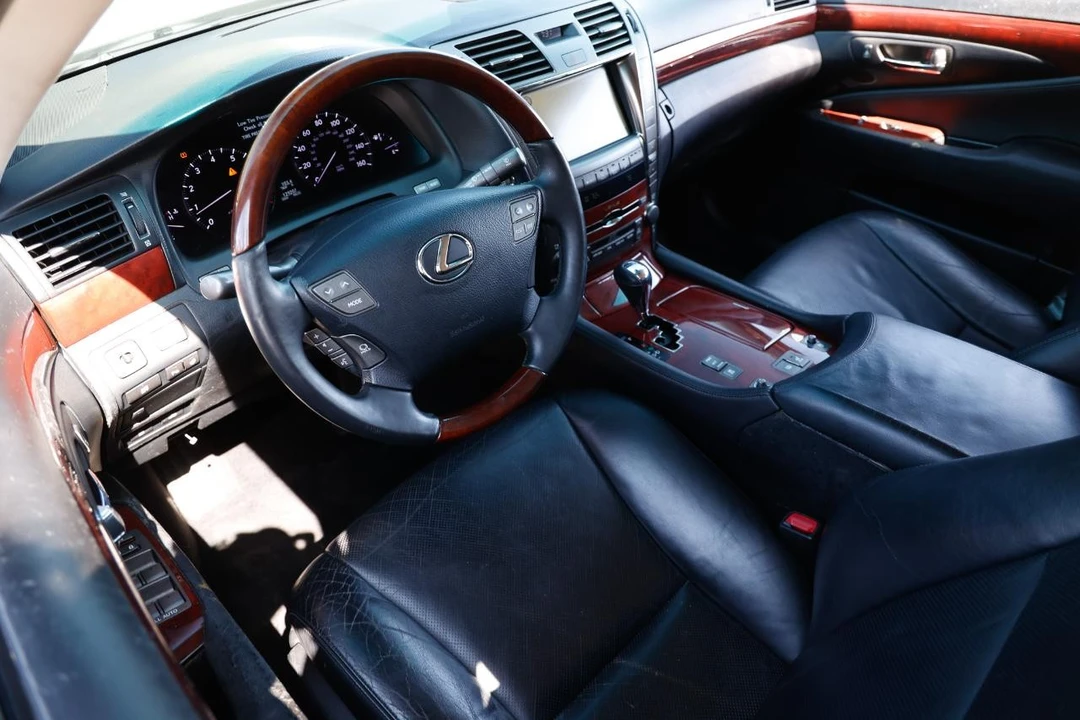2008 Lexus LS 4th Gen - Image 4 of 12