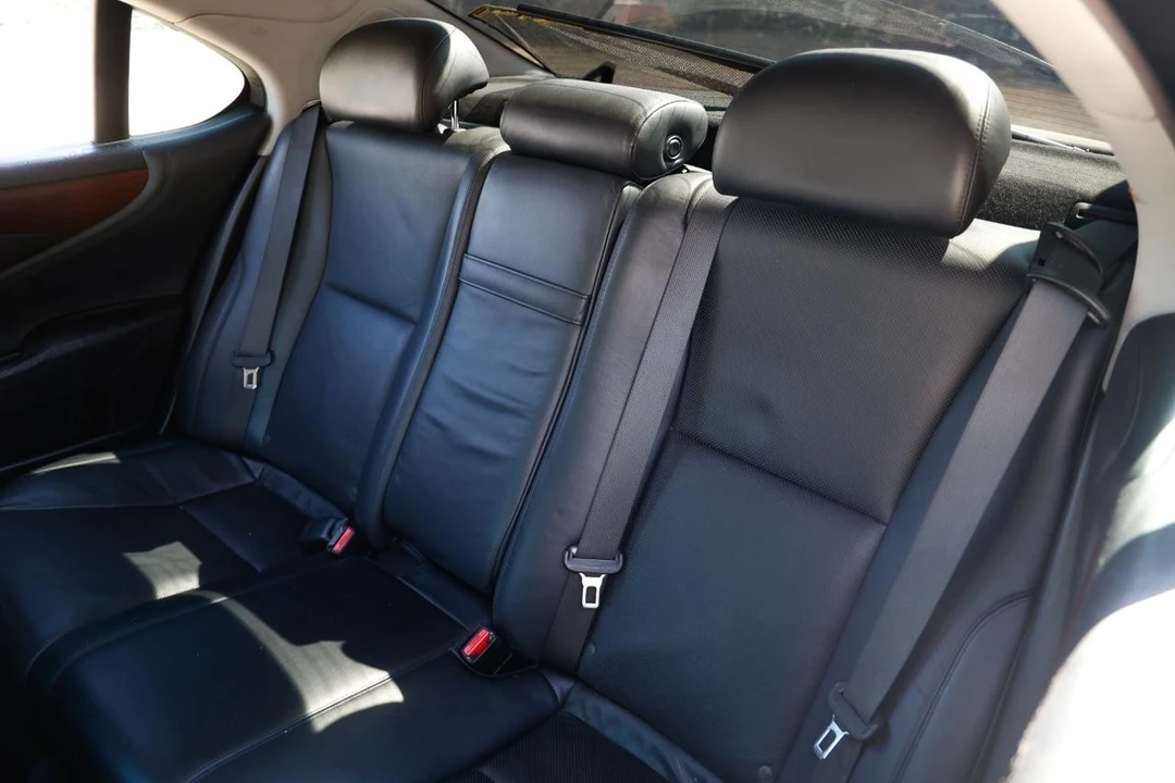 2008 Lexus LS 4th Gen - Image 8 of 12