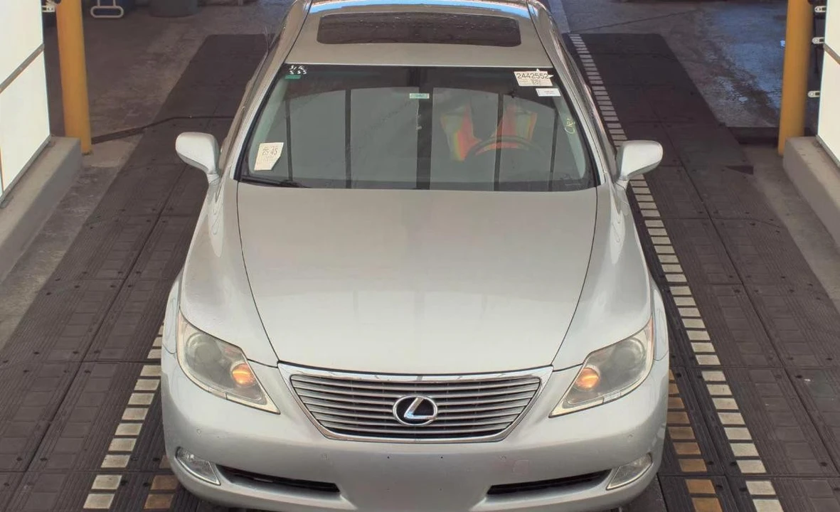 2008 Lexus LS 4th Gen - Image 2 of 14
