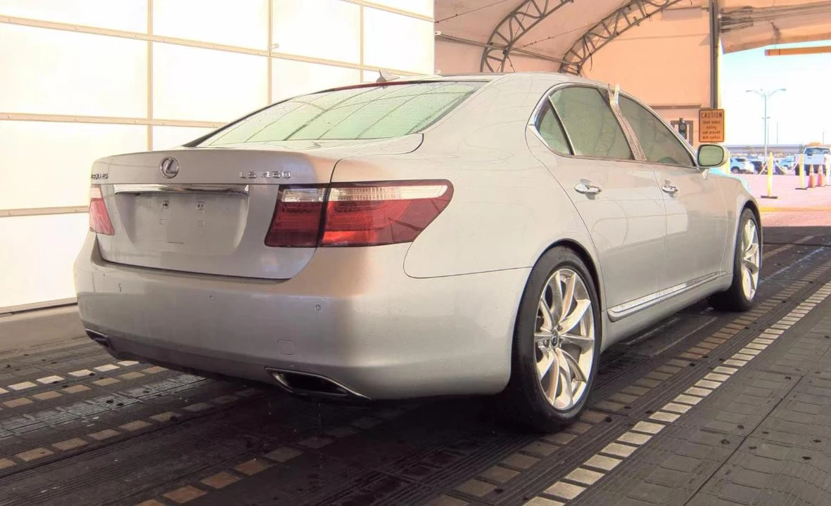 2008 Lexus LS 4th Gen - Image 4 of 14