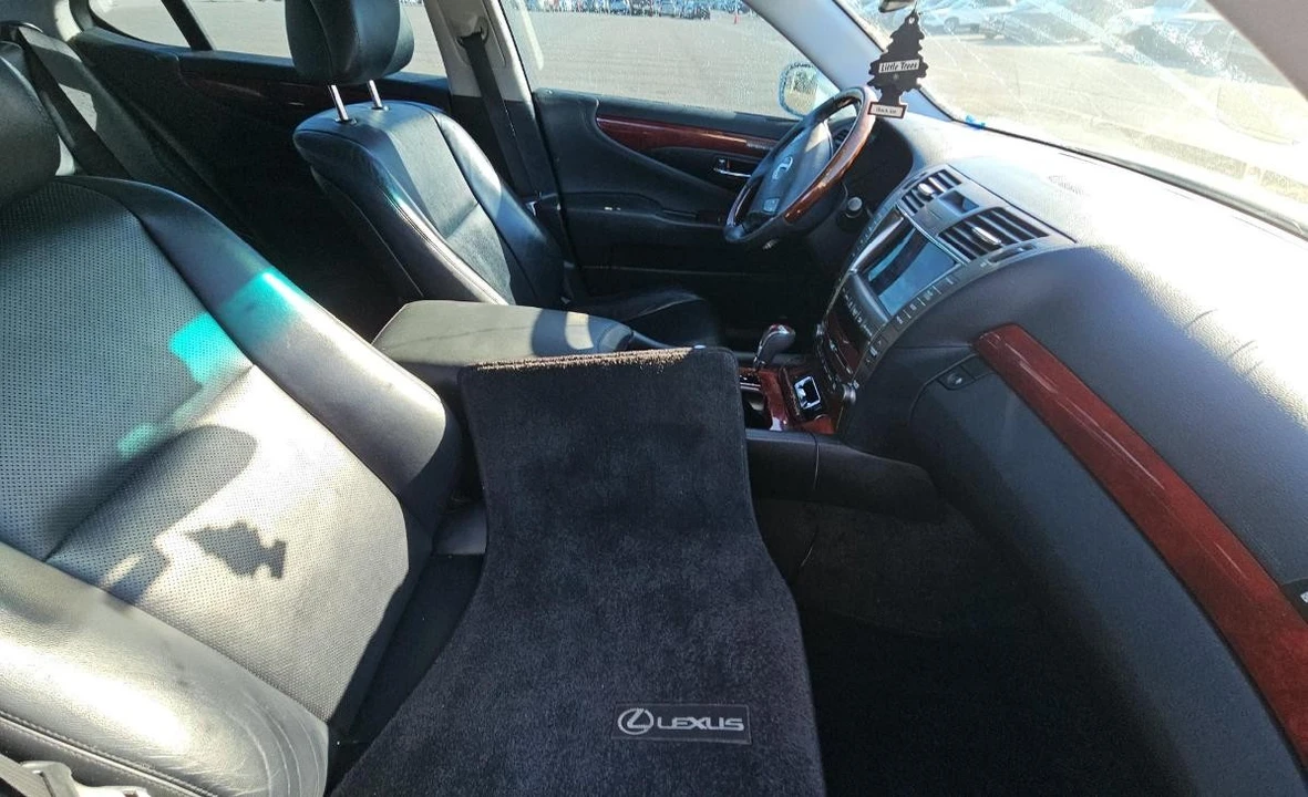2008 Lexus LS 4th Gen - Image 8 of 14