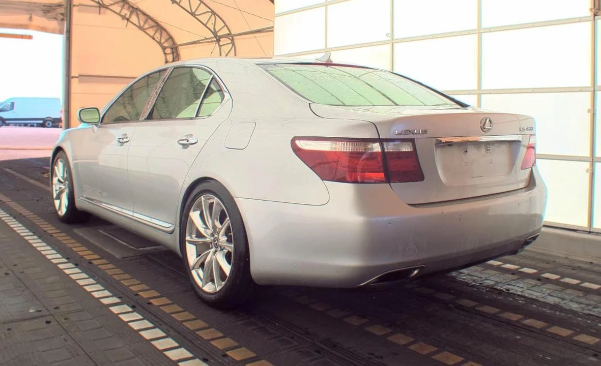 2008 Lexus LS 4th Gen - Image 6 of 14