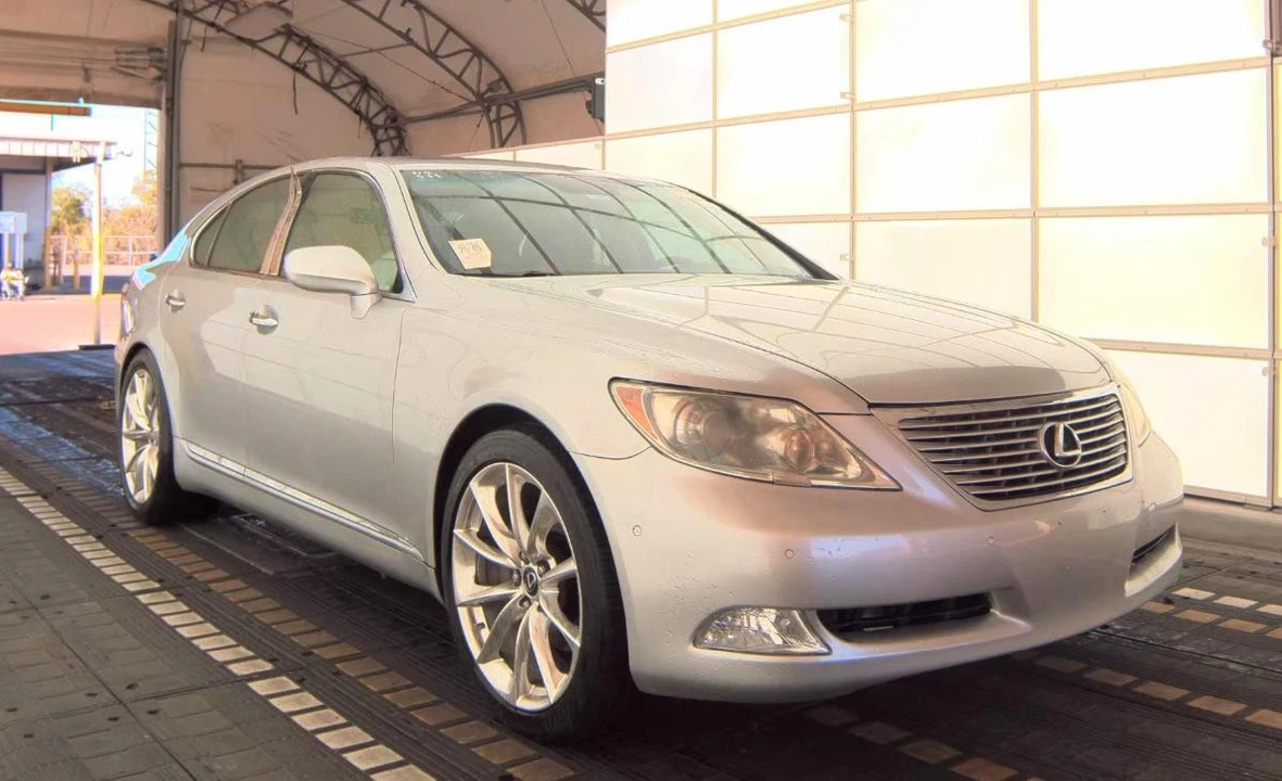 2008 Lexus LS 4th Gen - Image 3 of 14
