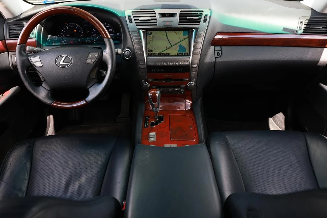 2008 Lexus LS 4th Gen - Image 2 of 31