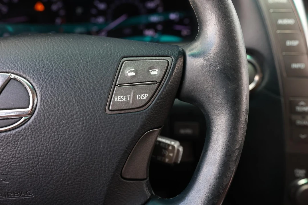 2008 Lexus LS 4th Gen - Image 30 of 31