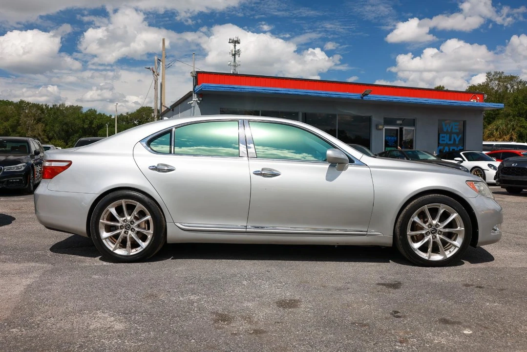 2008 Lexus LS 4th Gen - Image 13 of 31