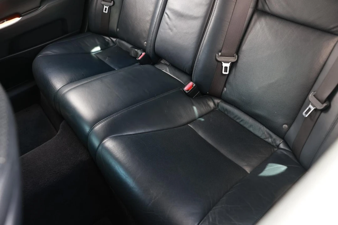 2008 Lexus LS 4th Gen - Image 10 of 31