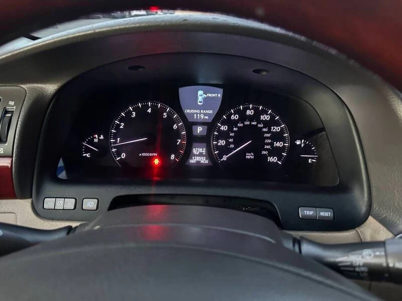 2008 Lexus LS 4th Gen - Image 15 of 20