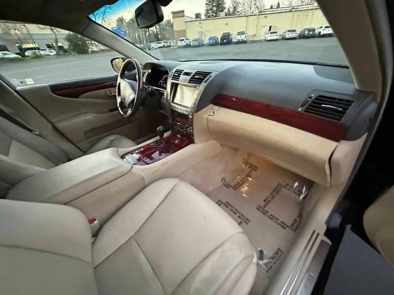 2008 Lexus LS 4th Gen - Image 10 of 20