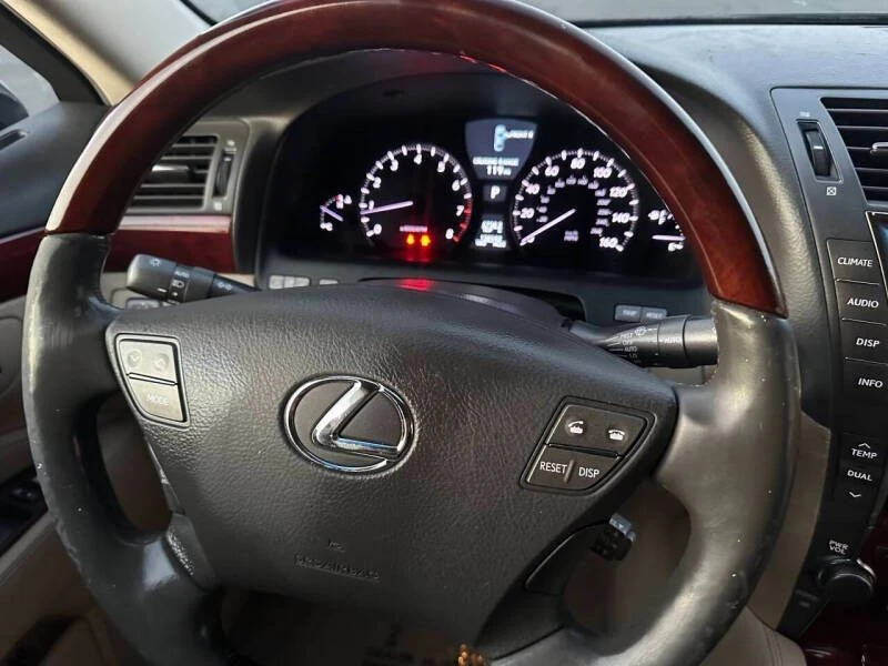 2008 Lexus LS 4th Gen - Image 16 of 20