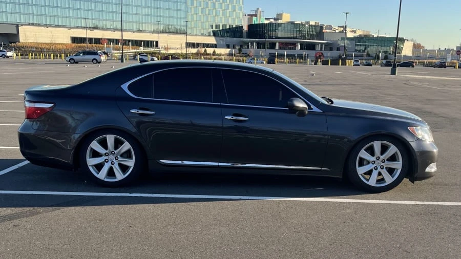 2008 Lexus LS 4th Gen - Image 16 of 17