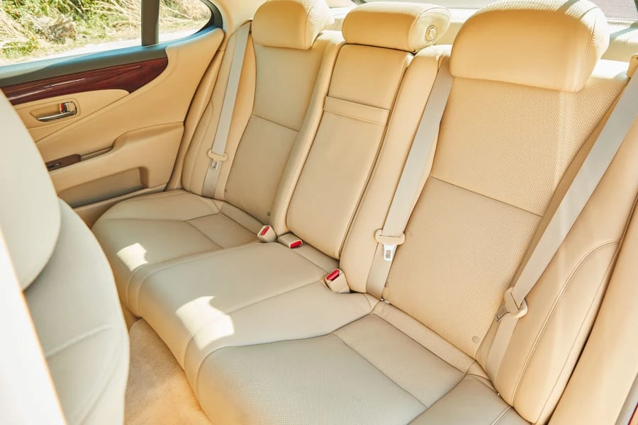 2008 Lexus LS 4th Gen - Image 6 of 15