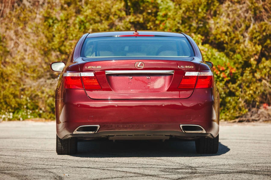 2008 Lexus LS 4th Gen - Image 10 of 15