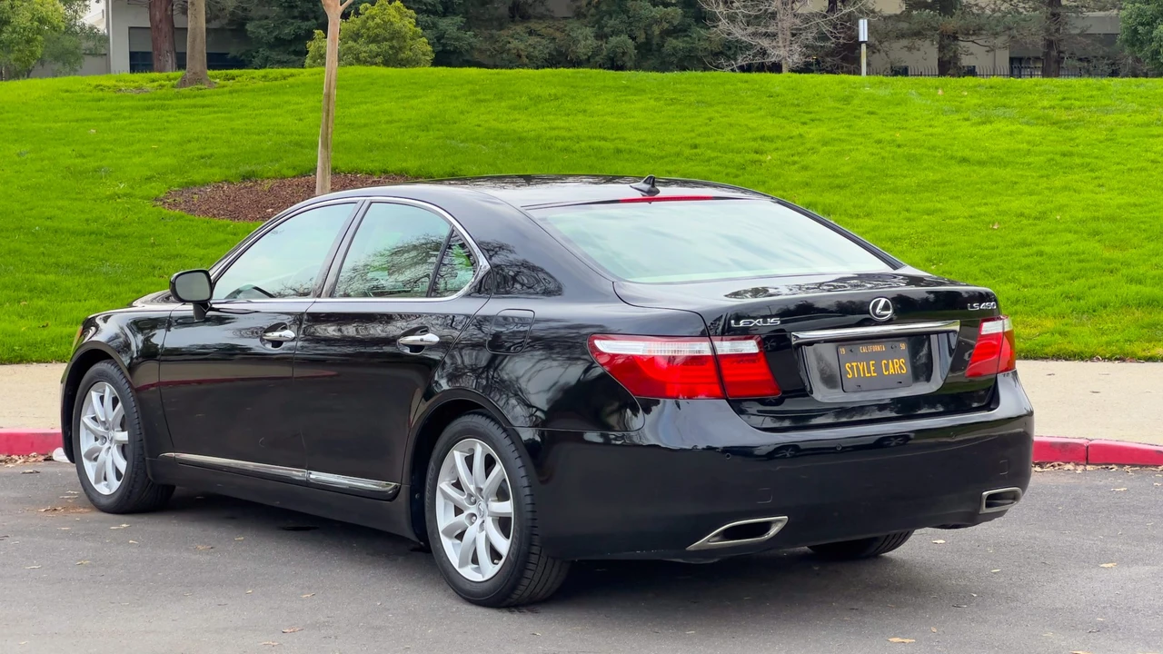 2008 Lexus LS 4th Gen - Image 7 of 31