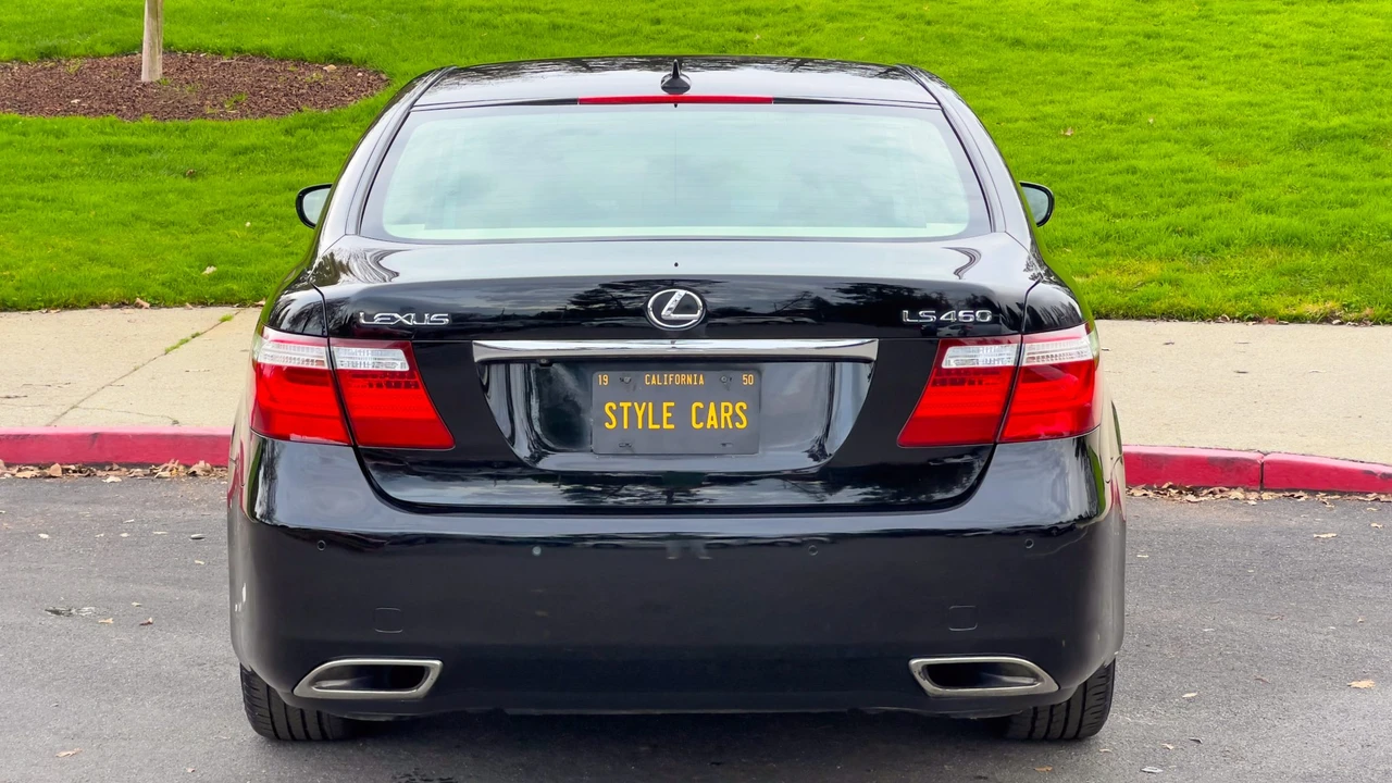 2008 Lexus LS 4th Gen - Image 9 of 31